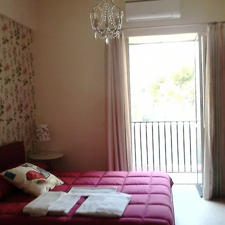 Hostel City-in *