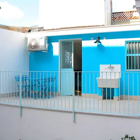 City-in Hostel *