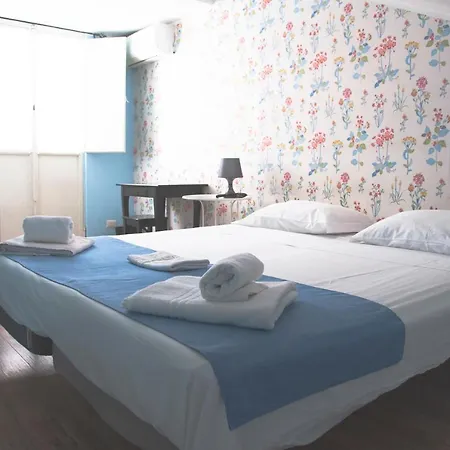 Hostal City-in Catania